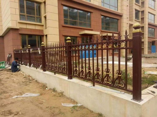 临潭锌钢道路护栏 专业厂家报价、来图加工定做与完善售后一站式服务